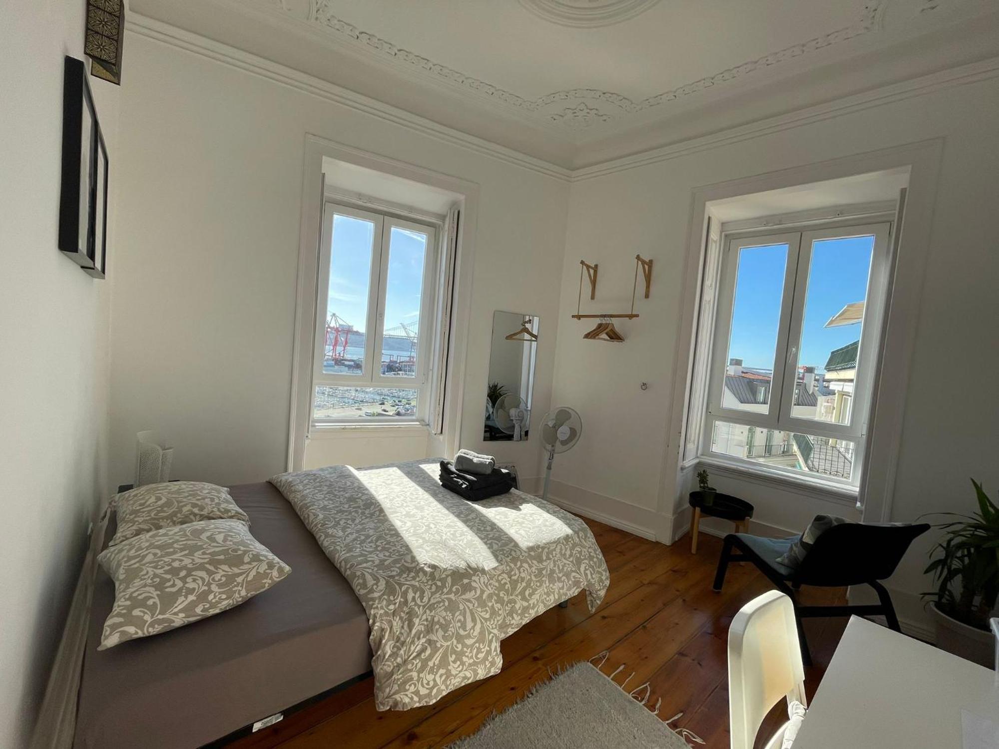 Embassy Arriaga Private Elegance Rooms In Stylish Shared Apartment Lisboa Eksteriør bilde
